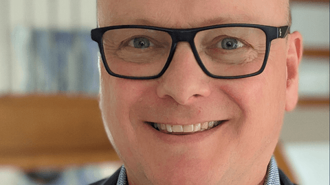Data-driven Decision Making using Local Multi-source Data